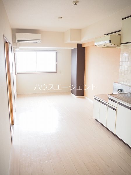 サンフレアサクマ15 リビング