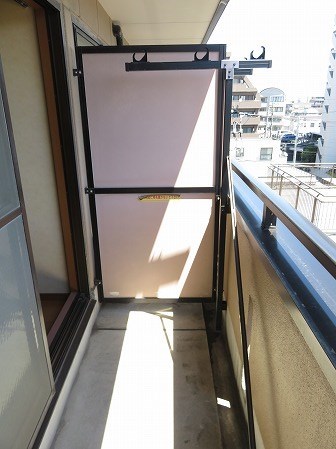 ヒコタビル ベランダ
