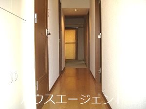 第５サヨネビル 玄関