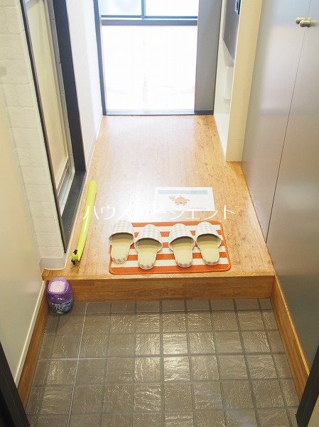 コーポレージ中葛西 玄関