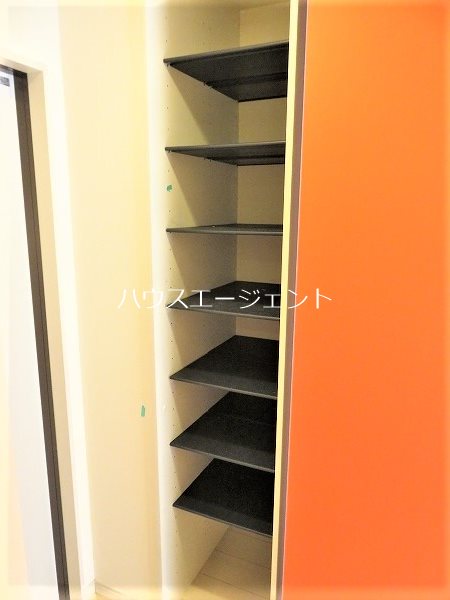 リブリ・アライ その他3