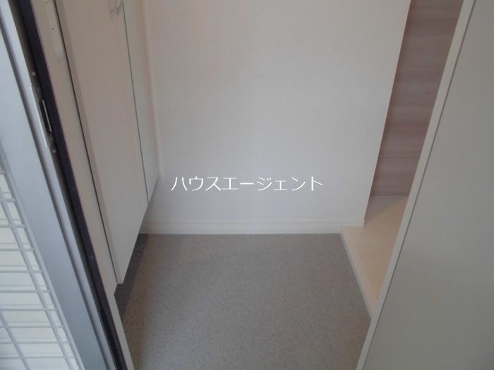 プラムブロッサム　イースト 玄関