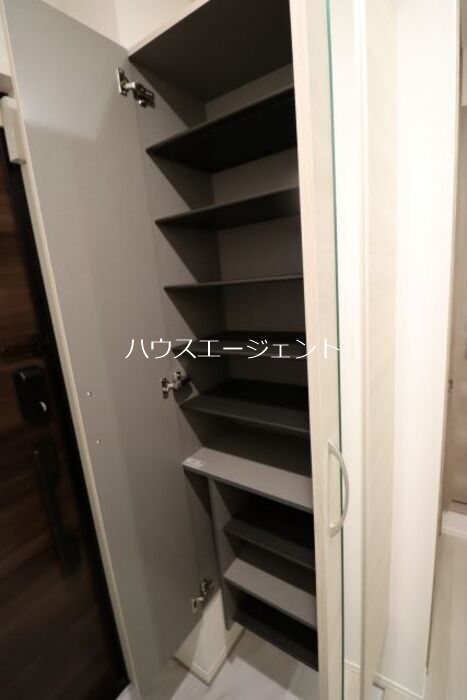 セレスティア東葛西Ⅲ 玄関