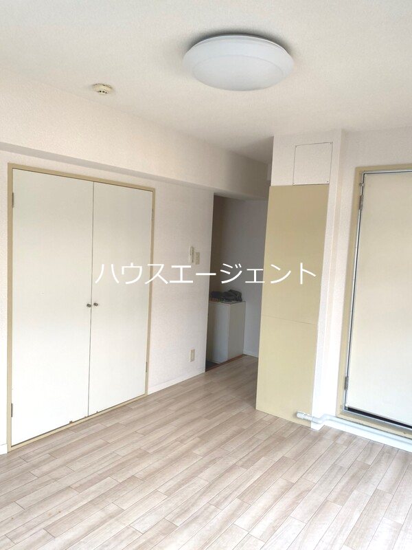 シャガール ベッドルーム