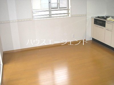 カーロヴィレッタ　Ⅱ リビング