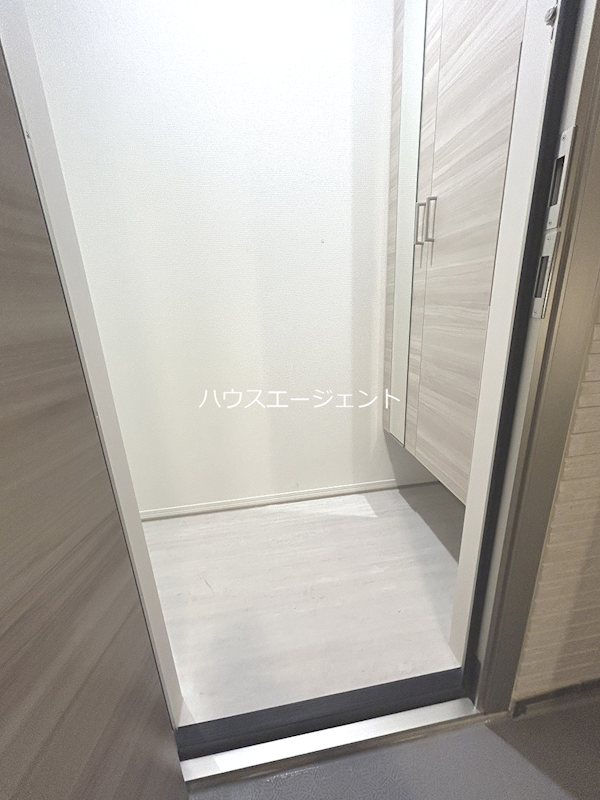 グラナーデ中葛西Ⅱ 玄関