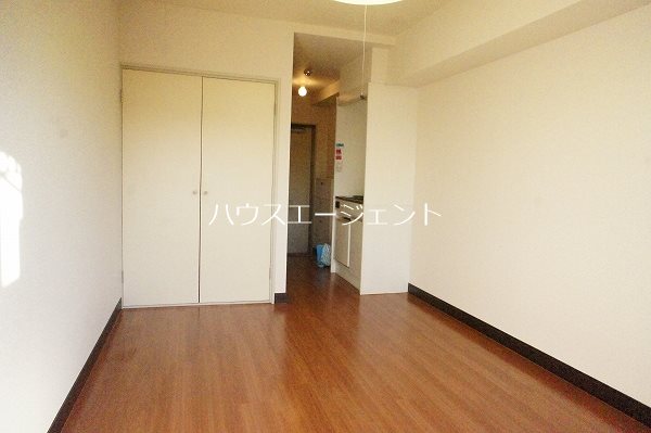 エスクロープラザ ベッドルーム