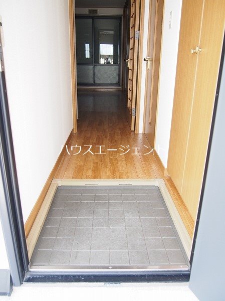 クレール・ド・リュンヌ 玄関