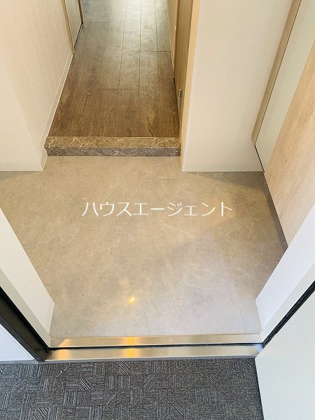 Arise　Kitakasai 玄関