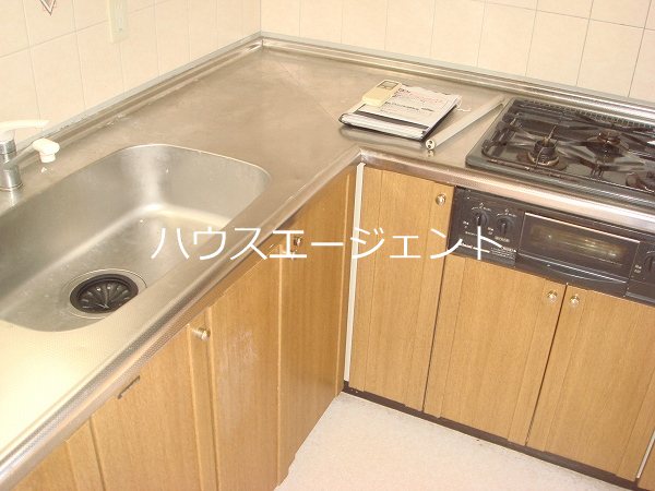 レジディア葛西 キッチン