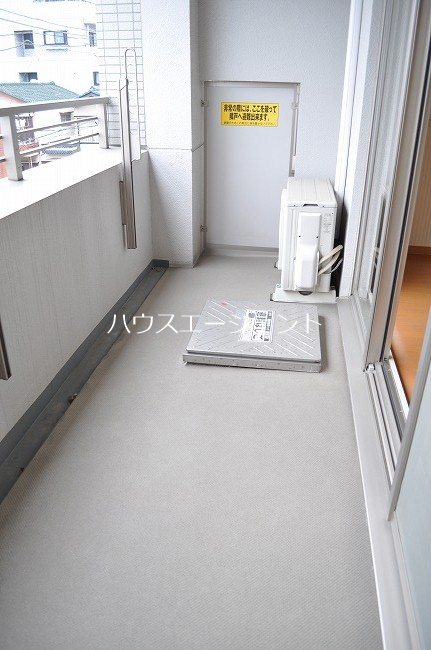 カーロヴィレッタ　Ⅱ ベランダ