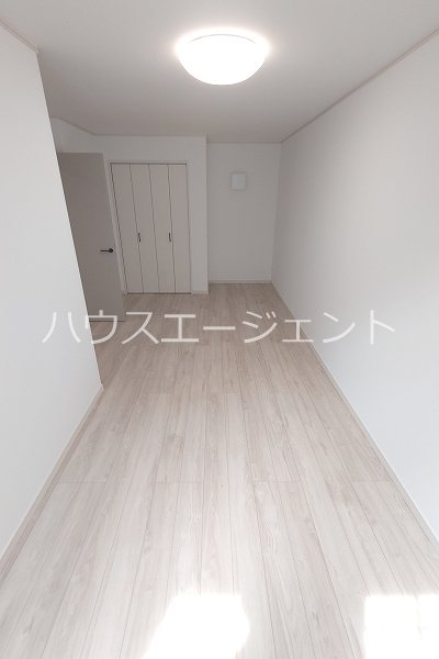 プレジール ベッドルーム