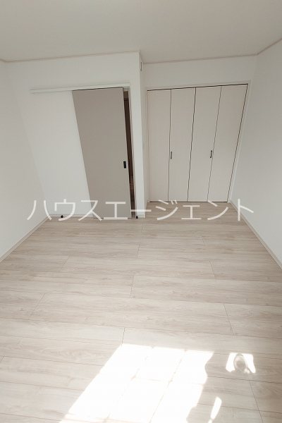 プレジール ベッドルーム