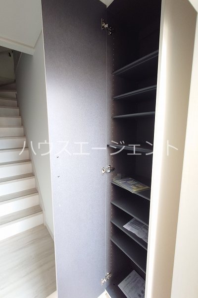 プレジール 玄関