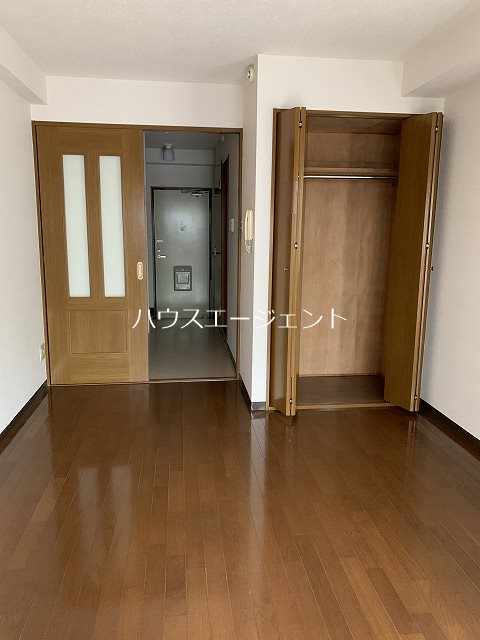 ベルナール リビング