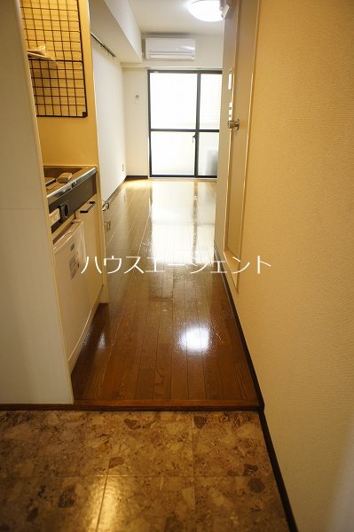 VIPSビル 玄関