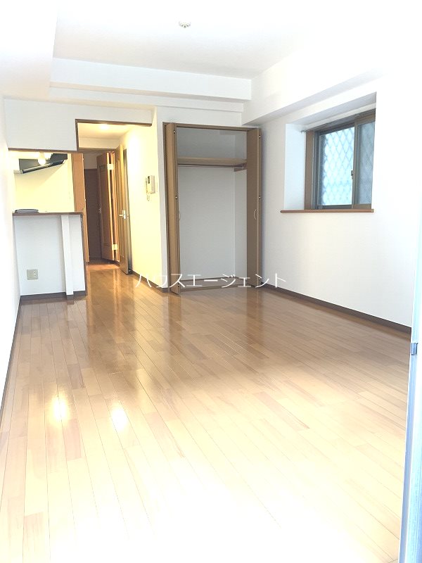 パルティール　　　　　 リビング