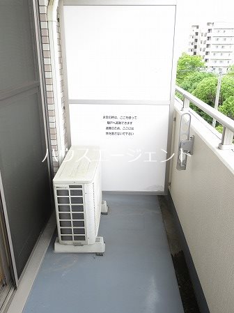 グッドフラットⅢ ベランダ