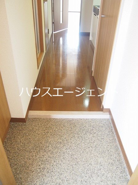 ルシェール西葛西 玄関