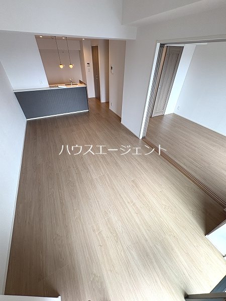 ダーシャモリ リビング