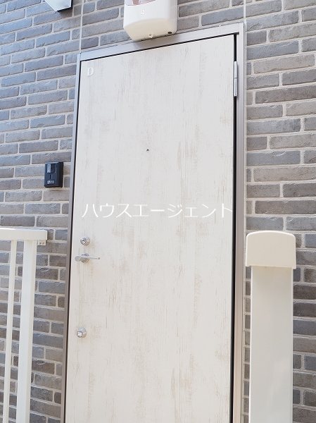 シェ・ソワ本八幡 玄関