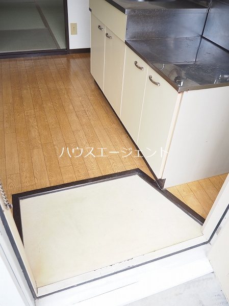 橋本ハイツ 玄関