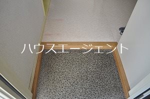 メゾン神崎 玄関