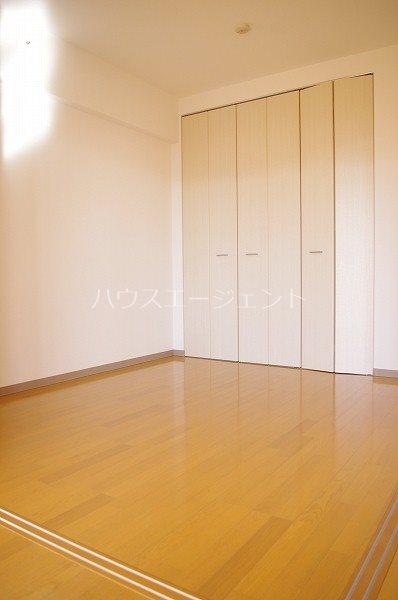 ロングエイトⅢ ベッドルーム