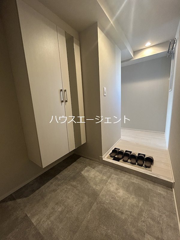 サンジョイアゼロ 玄関