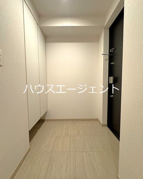 プレディアコート西葛西 玄関