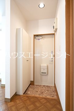 ツインハウスA棟 玄関