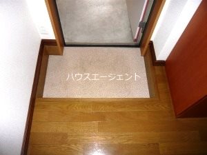 ツリーハウス 玄関