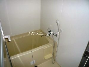 ツリーハウス 風呂画像