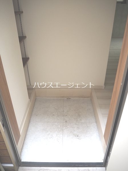 MOVE 玄関