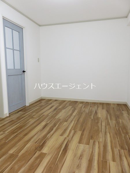 フローラ９ ベッドルーム