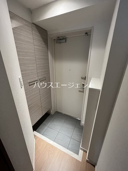 シリウス・エム 玄関