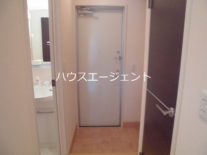 clover　Ｂ棟 玄関