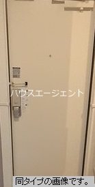 S・T・R 玄関
