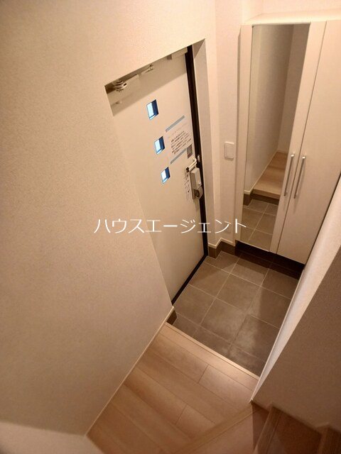 S・T・R 玄関