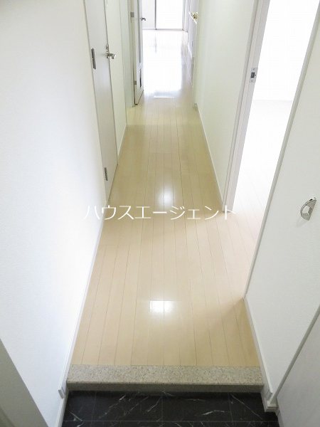 フォンテオット 玄関