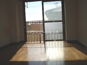 エバーグリーン東葛西 リビング