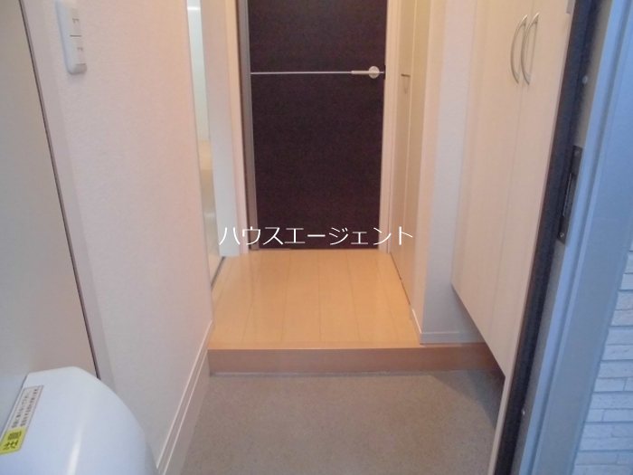 アルシオネT 玄関