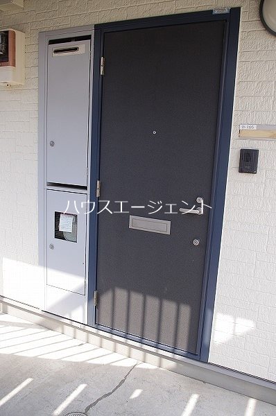 パーシモンコート 玄関