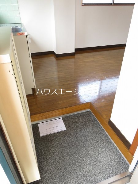 シャトレーゼヒコタ 玄関