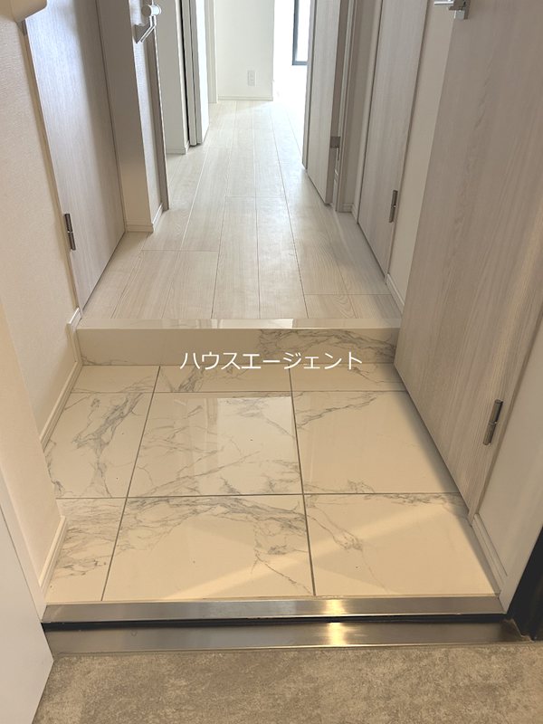 コンフォリア東葛西 玄関