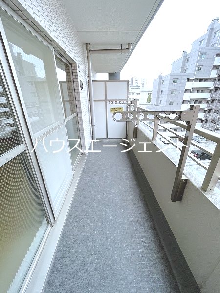 インカウンターマンション ベランダ