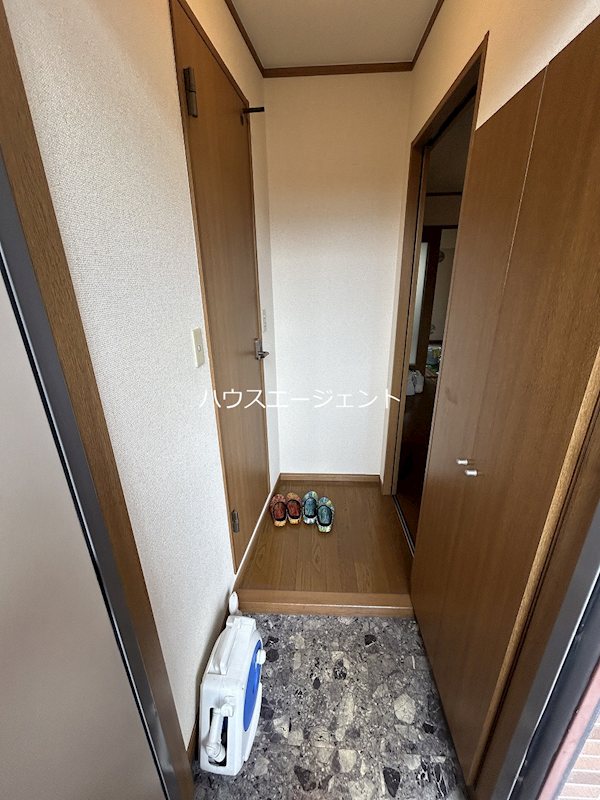 サンライズ 玄関
