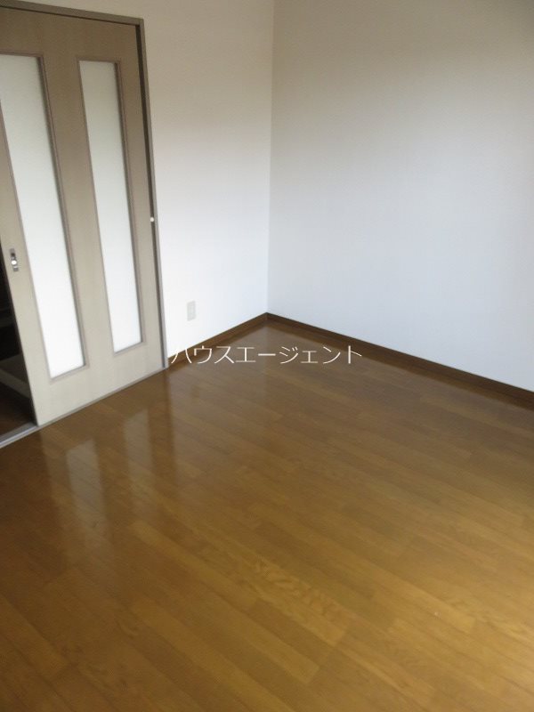 ライフコア東葛西 ベッドルーム