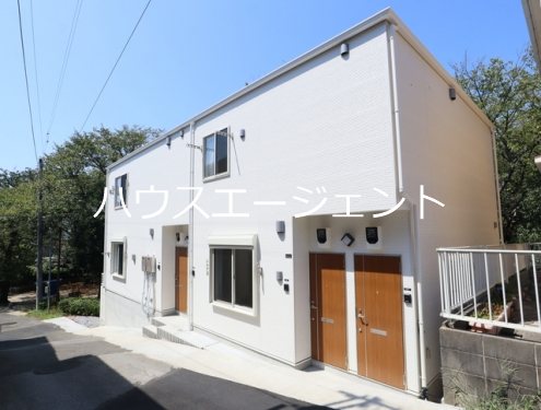 新緑と桜のシャルール 101号室 外観