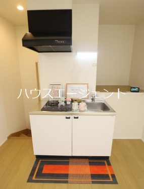 新緑と桜のシャルール キッチン